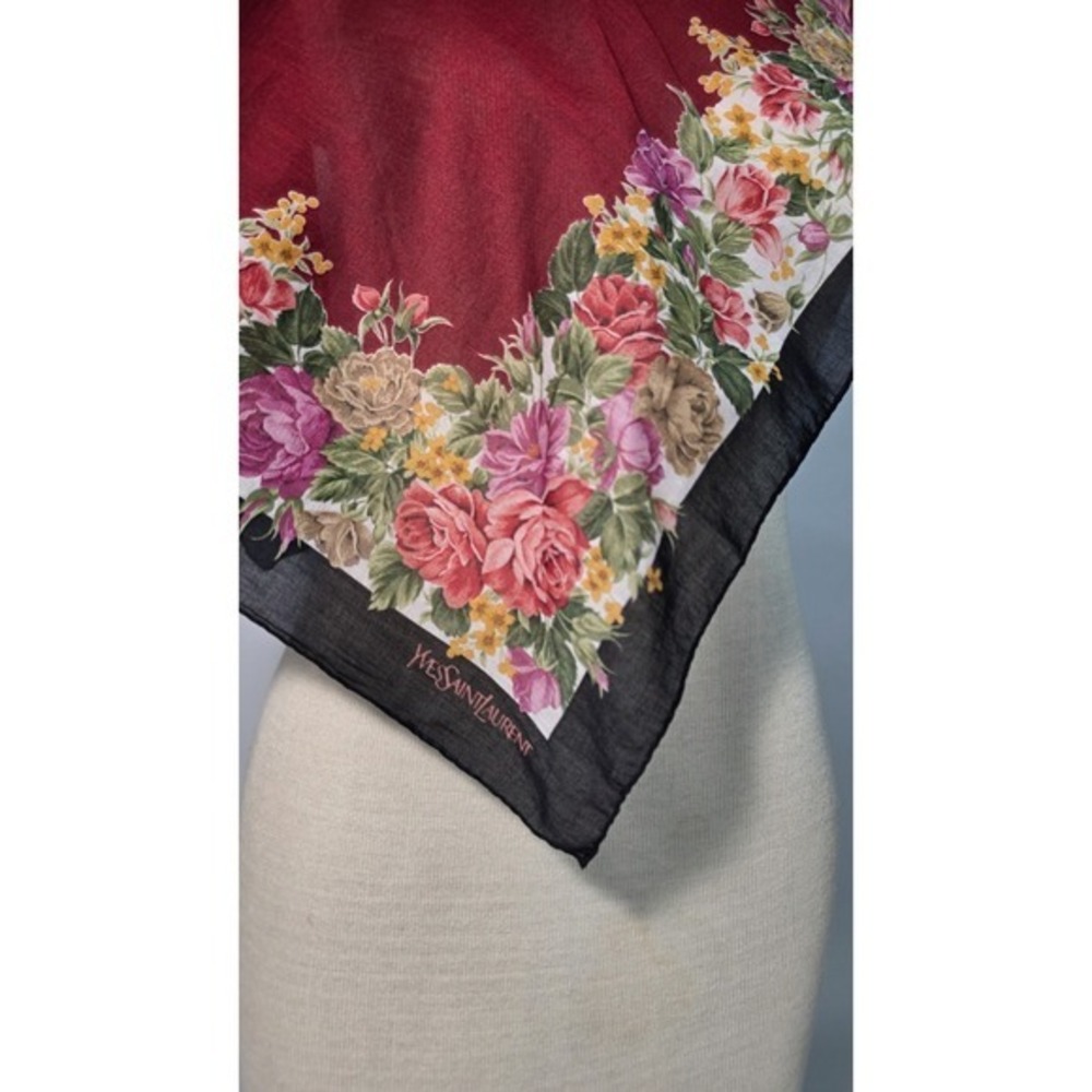 Yves Saint‎ Laurent Vintage Silk Square Neck Scarf Bandana Garden Roses 20x21